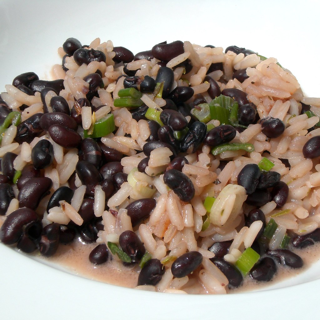 A Quick Side Rice With Seasoned Black Beans The Simple Celebration